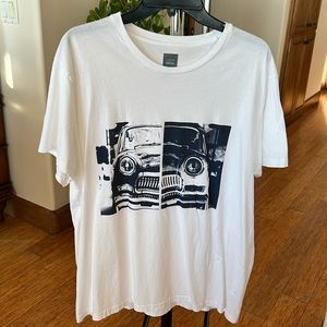 Gray by Saks Fifth Avenue Mens T-shirt